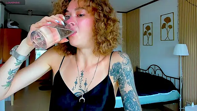   grace   online show from 11-19-25, 04:34