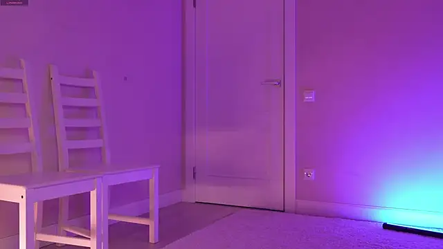 Miablueye online show from 04-25-26, 04:15