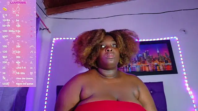 ebony NeighborMoans online show from 04-09-26, 06:24