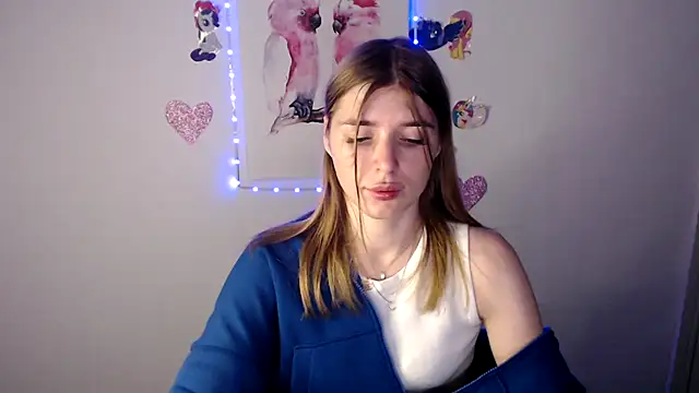 Snapshot of JuiceLips__ chatting on 10-02-25, 01:29 JuiceLips online show from 10-02-25, 01:29