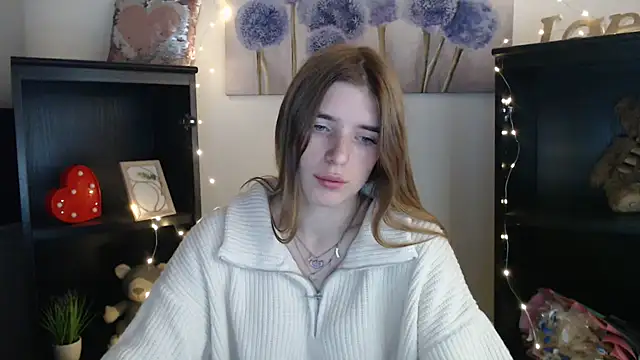 Snapshot of JuiceLips__ chatting on 10-20-25, 11:54 JuiceLips online show from 10-20-25, 11:54