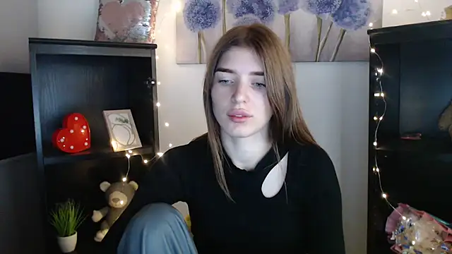 Snapshot of JuiceLips__ chatting on 10-24-25, 07:16 JuiceLips online show from 10-24-25, 07:16