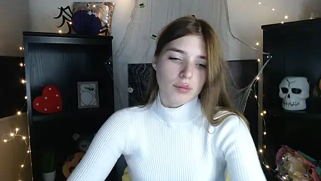 Snapshot of JuiceLips__ chatting on 11-06-25, 01:45 JuiceLips online show from 11-06-25, 01:45