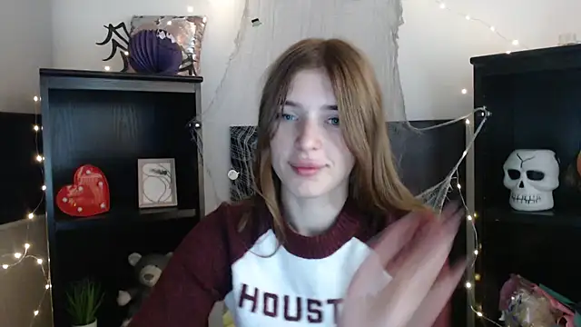 Snapshot of JuiceLips__ chatting on 11-07-25, 08:14 JuiceLips online show from 11-07-25, 08:14