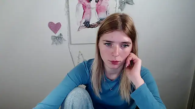 Snapshot of JuiceLips__ chatting on 12-03-25, 03:21 JuiceLips online show from 12-03-25, 03:21