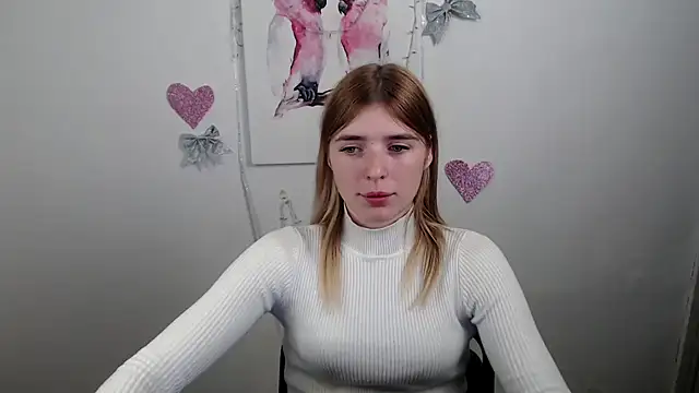 Snapshot of JuiceLips__ chatting on 12-14-25, 02:33 JuiceLips online show from 12-14-25, 02:33