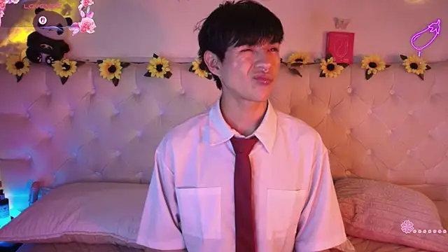 AleAurarashi online show from 03-22-26, 03:10