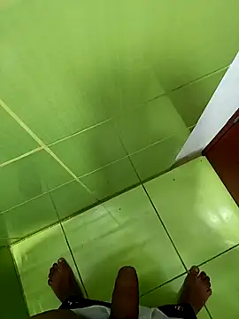 Snapshot of Geminis_95 chatting on 09-24-25, 03:04 Geminis 95 online show from 09-24-25, 03:04