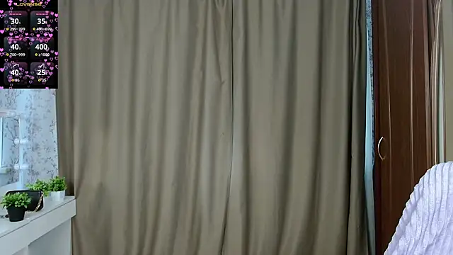 juicegirl3408 online show from 09-10-25, 09:53