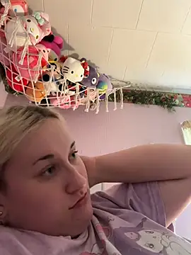 imawhorenslut19 online show from 04-10-26, 06:23