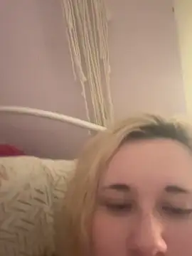 imawhorenslut19 online show from 04-11-26, 07:02