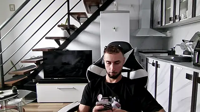 Snapshot of RyanStorm_ chatting on 10-04-25, 03:21 RyanStorm online show from 10-04-25, 03:21