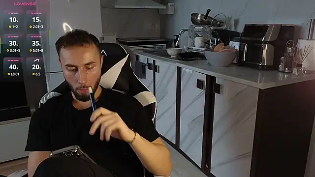 Snapshot of RyanStorm_ chatting on 11-07-25, 01:55 RyanStorm online show from 11-07-25, 01:55