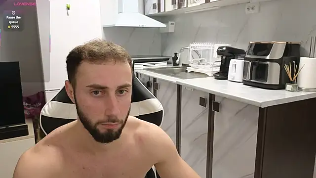 Snapshot of RyanStorm_ chatting on 11-18-25, 06:56 RyanStorm online show from 11-18-25, 06:56