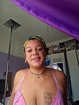 Snapshot of GoddessChantelle chatting on 09-22-25, 09:44 GoddessChantelle online show from 09-22-25, 09:44