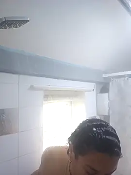 Snapshot of GoddessChantelle chatting on 10-18-25, 11:44 GoddessChantelle online show from 10-18-25, 11:44