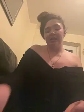 Snapshot of Imogenbabyyy chatting on 10-05-25, 09:02 Imogenbabyyy online show from 10-05-25, 09:02