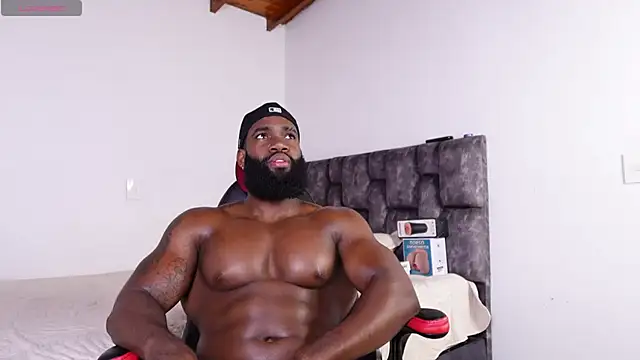 Snapshot of james_musclebbc chatting on 07-28-26, 11:48 james musclebbc online show from 07-28-26, 11:48