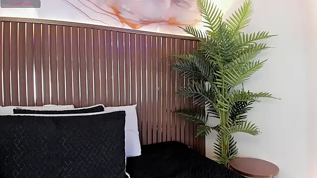 Roxie-NS online show from 04-02-26, 12:25