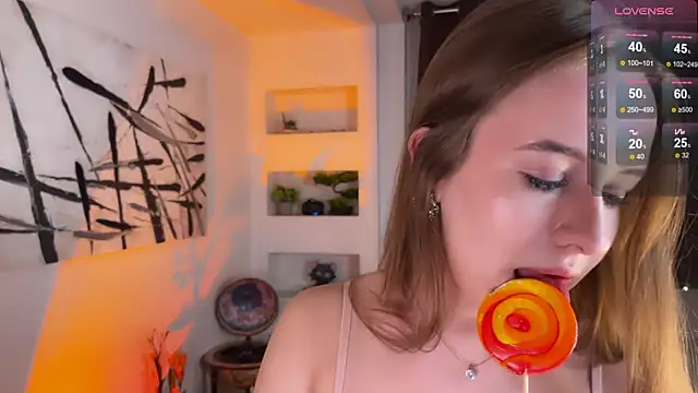 Snapshot of sweetbabemary chatting on 10-20-25, 04:13 sweetbabemary online show from 10-20-25, 04:13