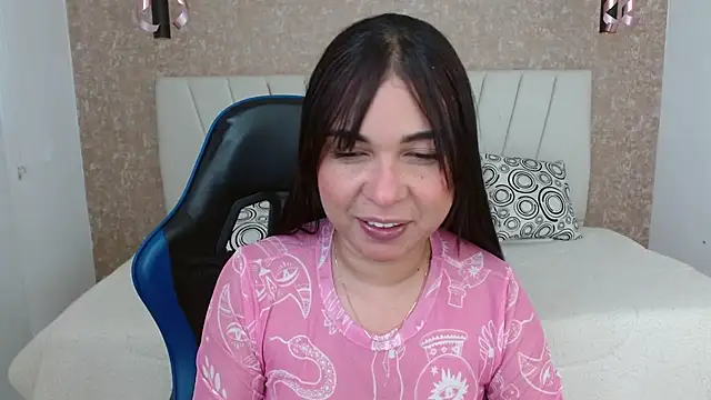 AliceSmiith  online show from 10-19-25, 05:57