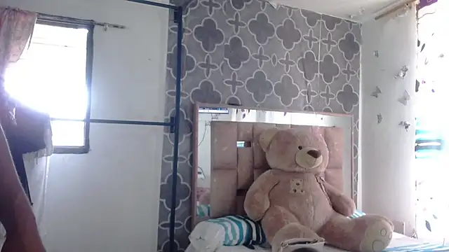 LicyEvans1 online show from 03-26-26, 05:18