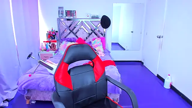 Luna Analya online show from 01-31-26, 07:11