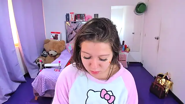 Luna Analya online show from 04-10-26, 02:22