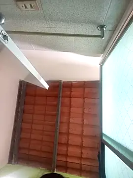 Snapshot of rouse-duque chatting on 10-10-25, 12:37 rouse-duque online show from 10-10-25, 12:37