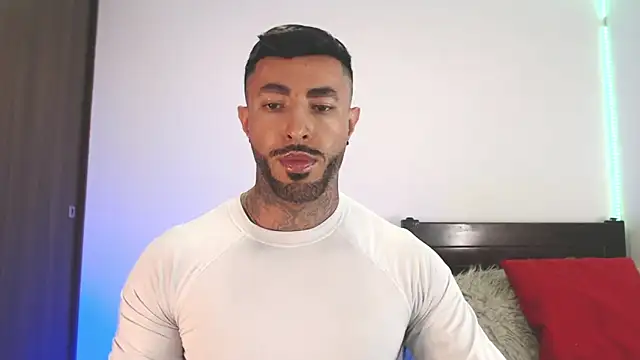 andrea de lucaa online show from 04-23-26, 04:35