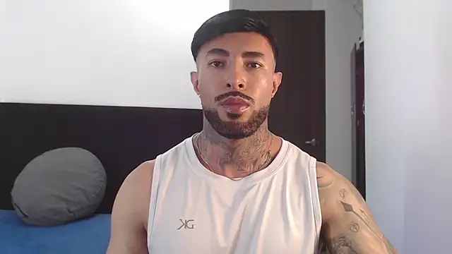 andrea de lucaa online show from 07-18-26, 04:49