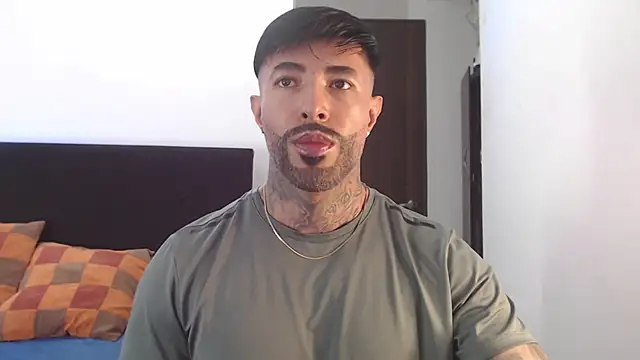 andrea de lucaa online show from 07-27-26, 01:23