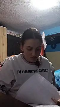 Snapshot of lindasyt chatting on 12-14-25, 11:31 lindasyt online show from 12-14-25, 11:31