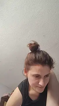 Snapshot of lindasyt chatting on 12-19-25, 05:31 lindasyt online show from 12-19-25, 05:31