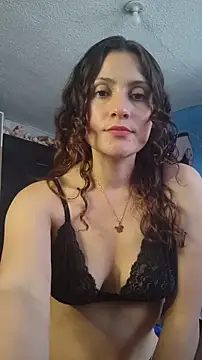 Snapshot of lindasyt chatting on 02-09-26, 03:16 lindasyt online show from 02-09-26, 03:16