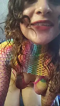 Snapshot of lindasyt chatting on 02-10-26, 03:05 lindasyt online show from 02-10-26, 03:05