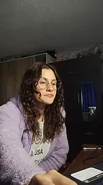 Snapshot of lindasyt chatting on 02-19-26, 04:52 lindasyt online show from 02-19-26, 04:52