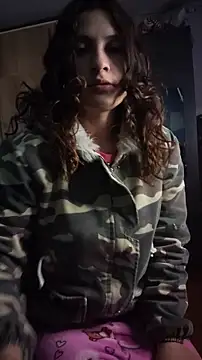 Snapshot of lindasyt chatting on 02-20-26, 04:20 lindasyt online show from 02-20-26, 04:20