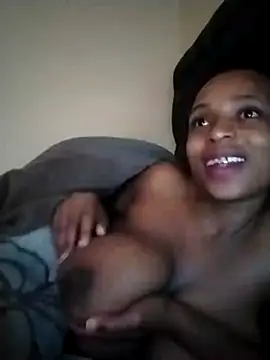 Snapshot of Mandy3ndlovu4 chatting on 05-10-26, 06:29 Mandy3ndlovu4 online show from 05-10-26, 06:29