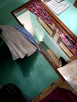 maddy3108 online show from 12-15-25, 06:50