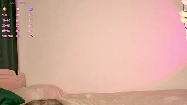 MiaSweetasHoney online show from 11-10-25, 06:12