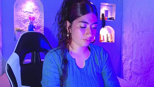 Sophia tf online show from 03-30-26, 02:56