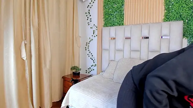 Jade Nmm online show from 02-24-26, 12:36