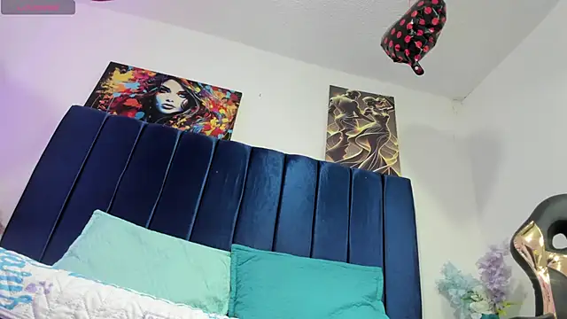 Hanna wish online show from 11-27-25, 01:13