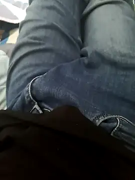 Snapshot of Alextran1002 chatting on 09-20-25, 07:20 Alextran1002 online show from 09-20-25, 07:20