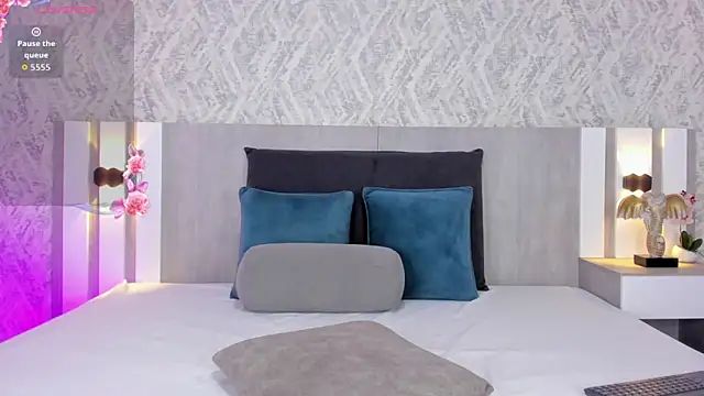 Snapshot of celeste_sc0tt chatting on 02-19-26, 01:07 celeste sc0tt online show from 02-19-26, 01:07