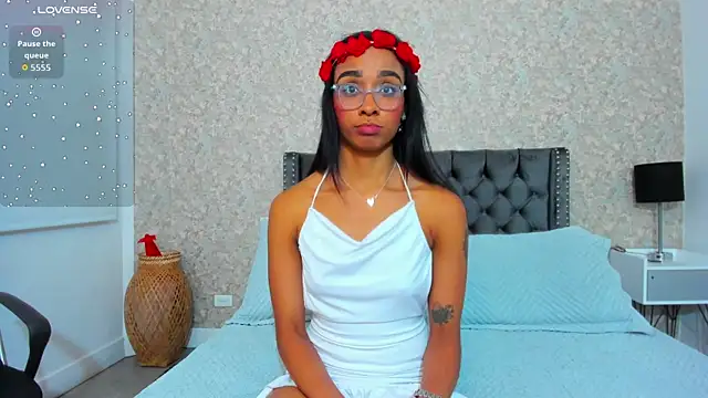 Snapshot of Cataleya_Wayne chatting on 09-22-25, 08:00 Cataleya Wayne online show from 09-22-25, 08:00