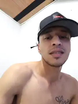 Santi2323xxX online show from 03-13-26, 04:30