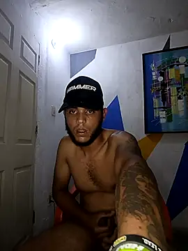 Snapshot of soyricog chatting on 12-15-25, 02:38 soyricog online show from 12-15-25, 02:38