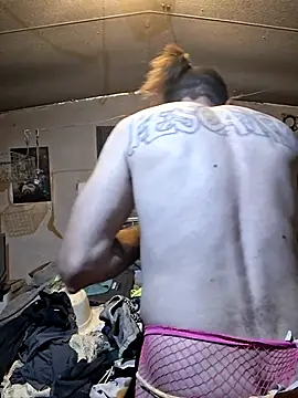 bearded cross online show from 05-15-26, 10:55